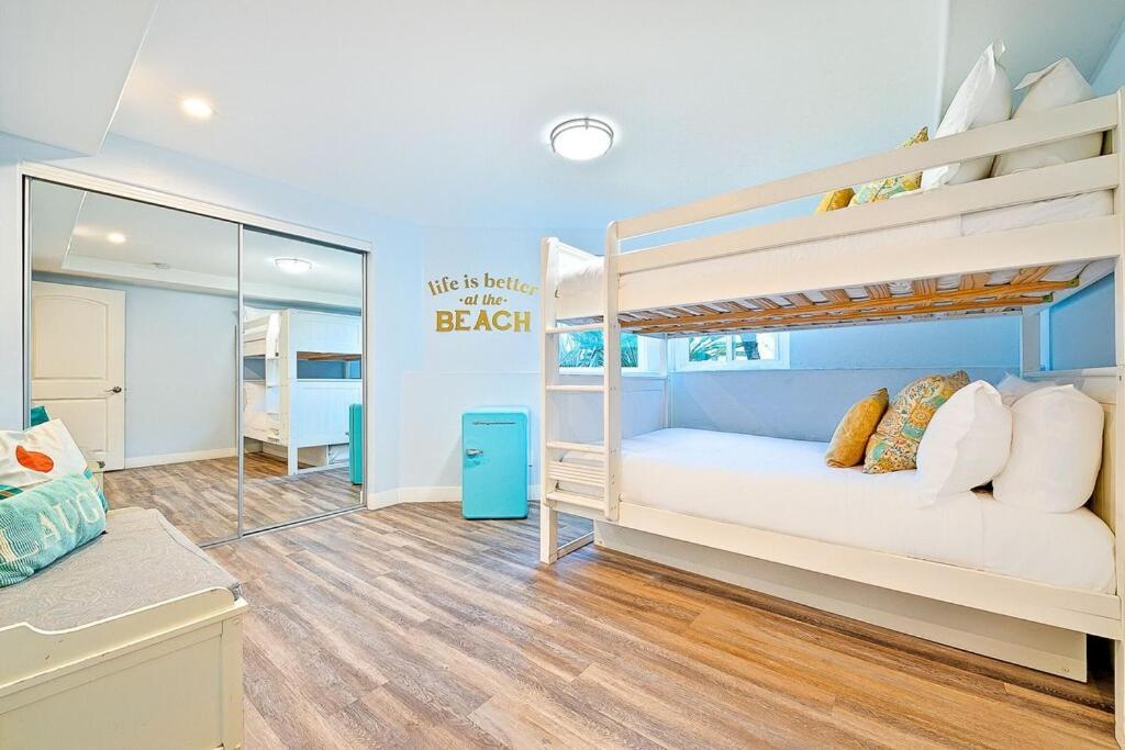 Stunning South Mission Home With Private Rooftop & Ocean Views! San Diego Exterior photo